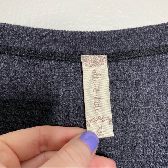 Altar’d State Gray Dreamin’ in Thermal Tunic Top - Picture 6 of 7